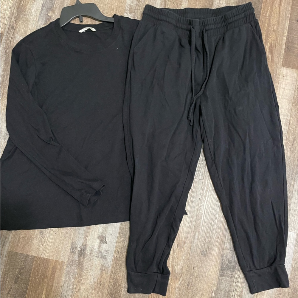 COPY - Zenana 2 piece black lounge set. Size XL.